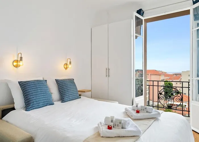 Le Riva - Studio Hyper Centre - Parking - Wifi * Menton