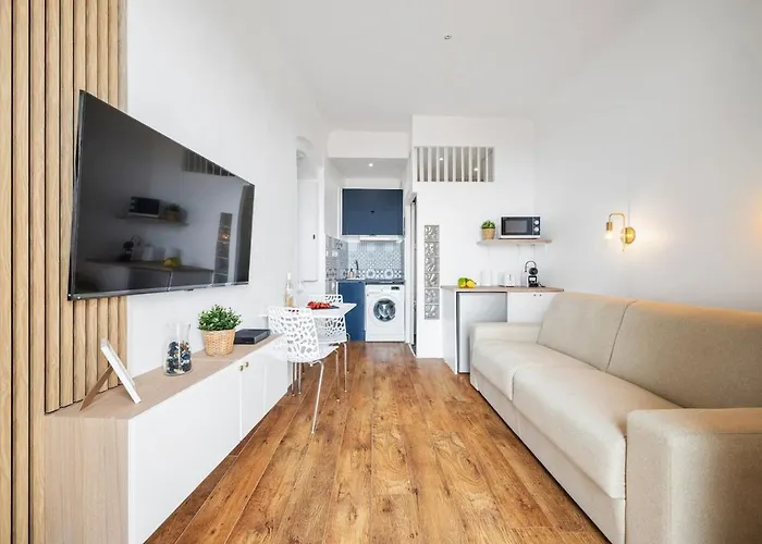 Le Riva - Hyper Centre - Parking - Wifi Apartament Mentona