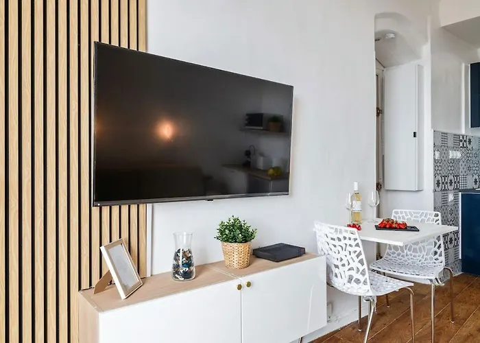 Appartement Le Riva - Hyper Centre - Parking - Wifi Menton